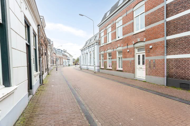 Foto 12 van Clarissenstraat 12-A