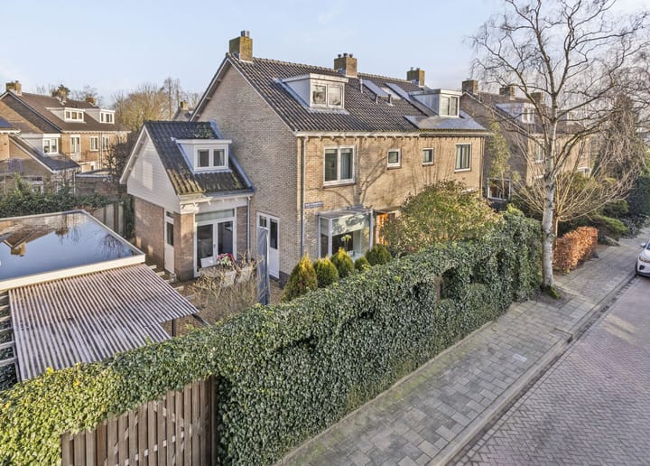 Photo 1 of Roos Vlasmanstraat 1