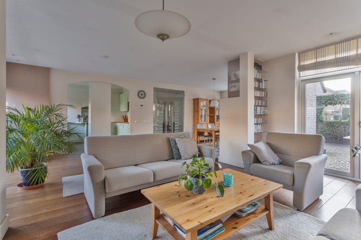 Foto 5 van Roos Vlasmanstraat 1