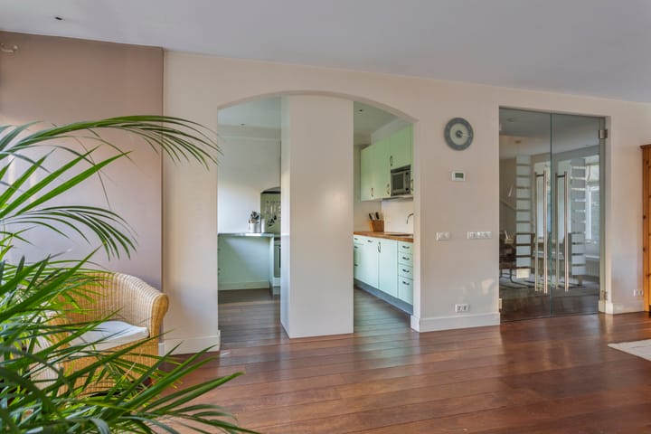 Photo 11 of Roos Vlasmanstraat 1