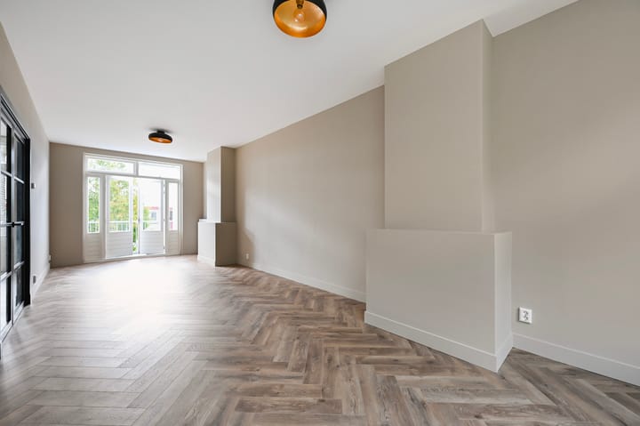 Foto 8 van van Alphenstraat 53