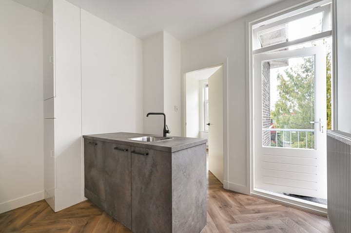 Foto 17 van van Alphenstraat 53