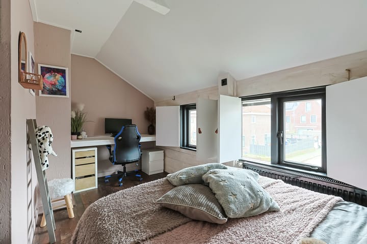 Photo 26 of Hortensiastraat 36