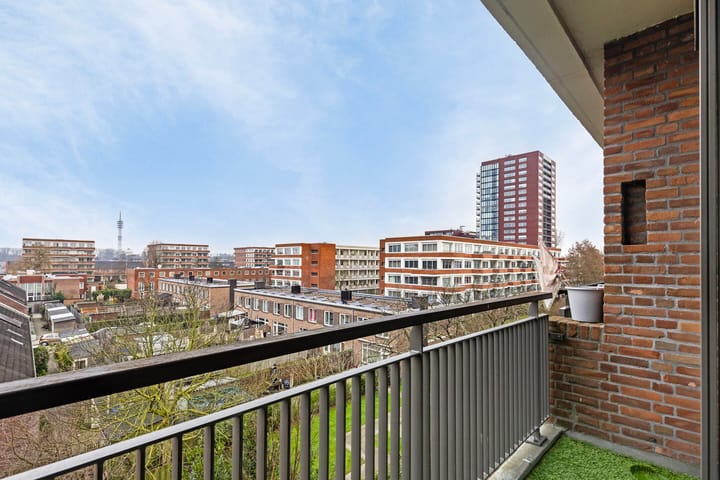 Foto 24 van Middelharnisstraat 211