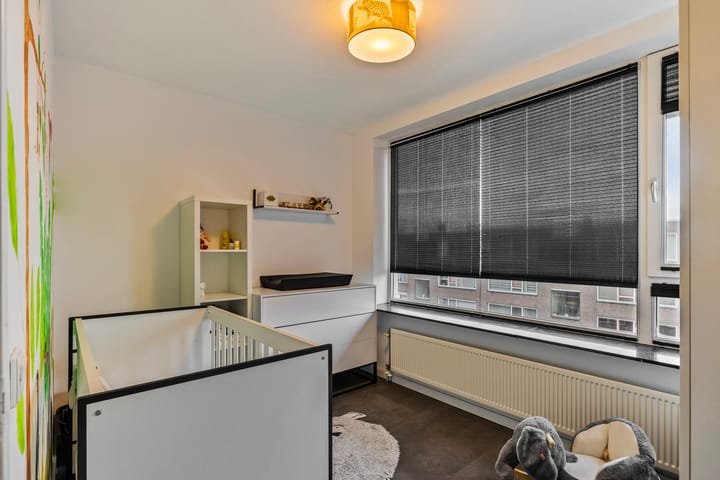 Foto 26 van Middelharnisstraat 211