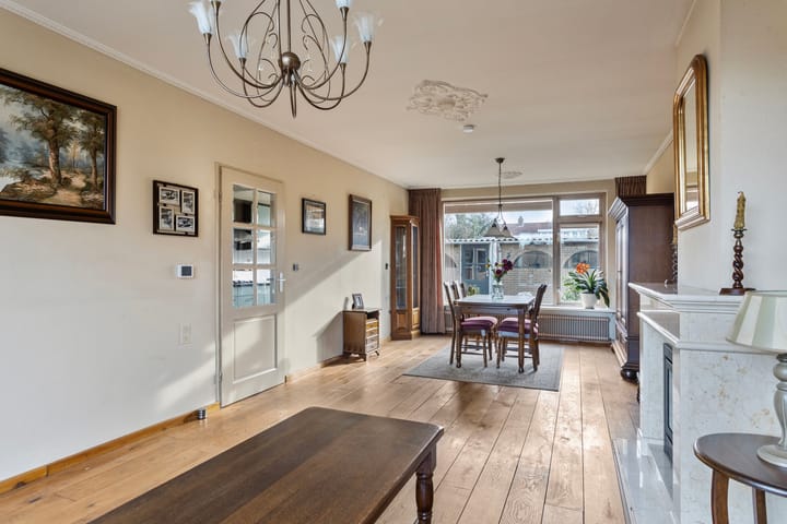 Photo 2 of Bilderdijkstraat 13