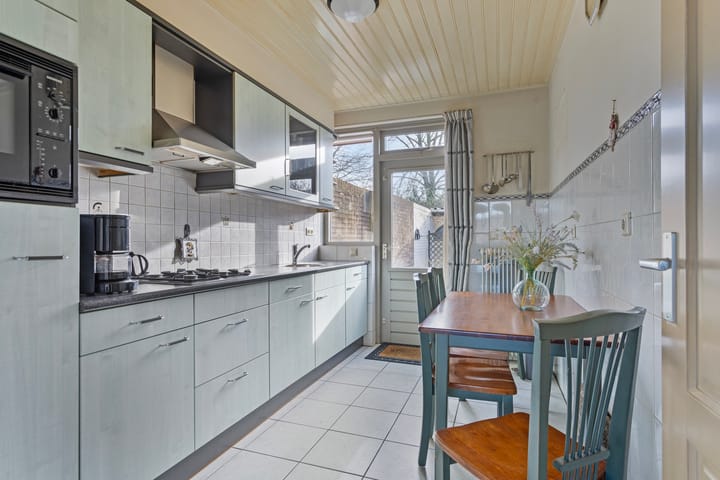 Photo 8 of Bilderdijkstraat 13