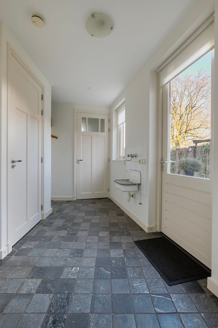 Foto 28 van Irenestraat 26-B