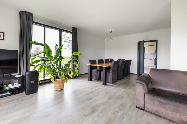 Photo 8 of Stuurmansweg 6