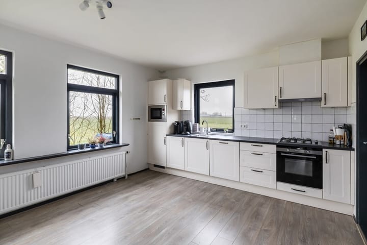 Photo 11 of Stuurmansweg 6