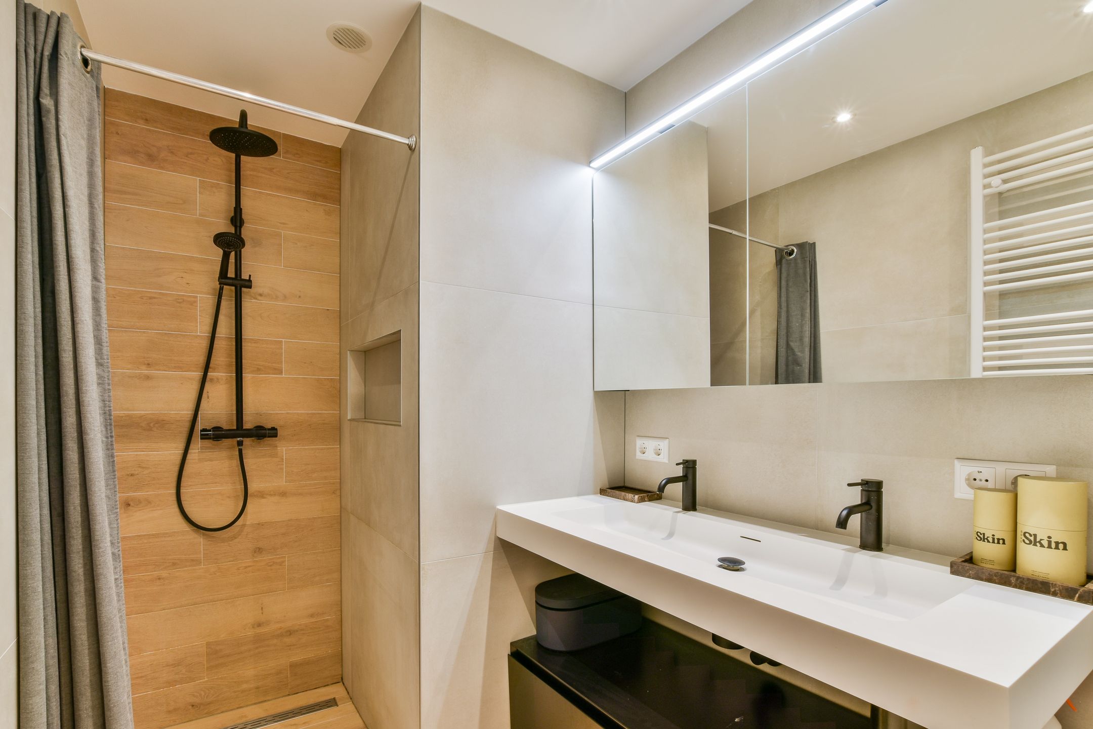 Foto 9 van Albert Cuypstraat 231-1