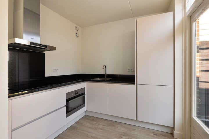 Foto 3 van Bellstraat 8