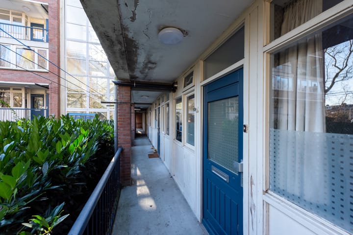 Foto 21 van Van 't Hoffstraat 43