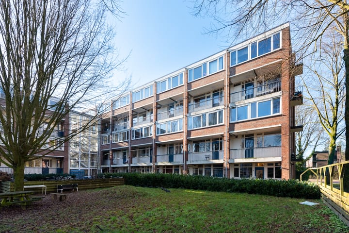 Foto 24 van Van 't Hoffstraat 43