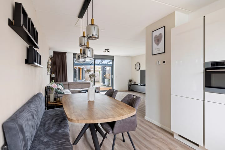 Foto 8 van Johan Roebersstraat 31