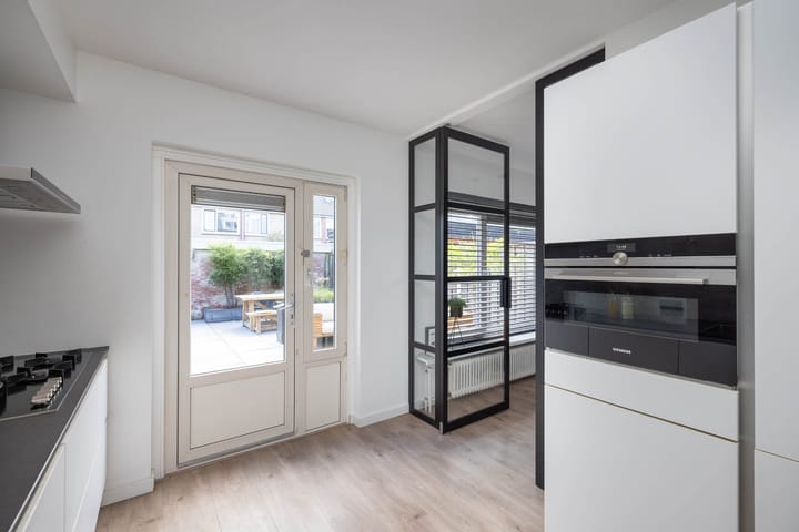 Foto 12 van Karel van de Woestijnestraat 13