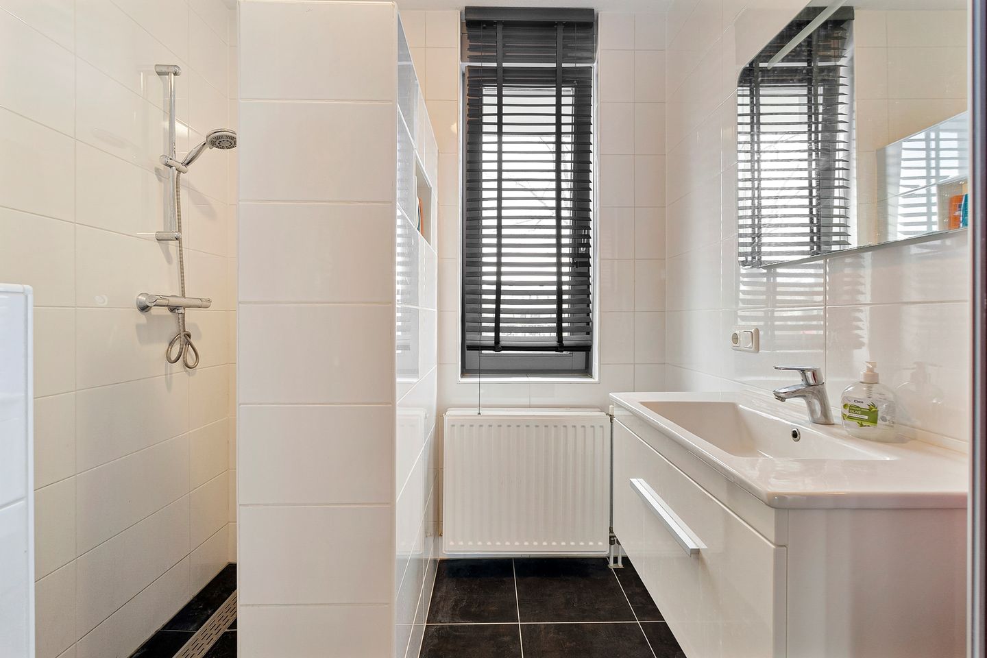 Photo 25 of Douwelerwetering 1-D