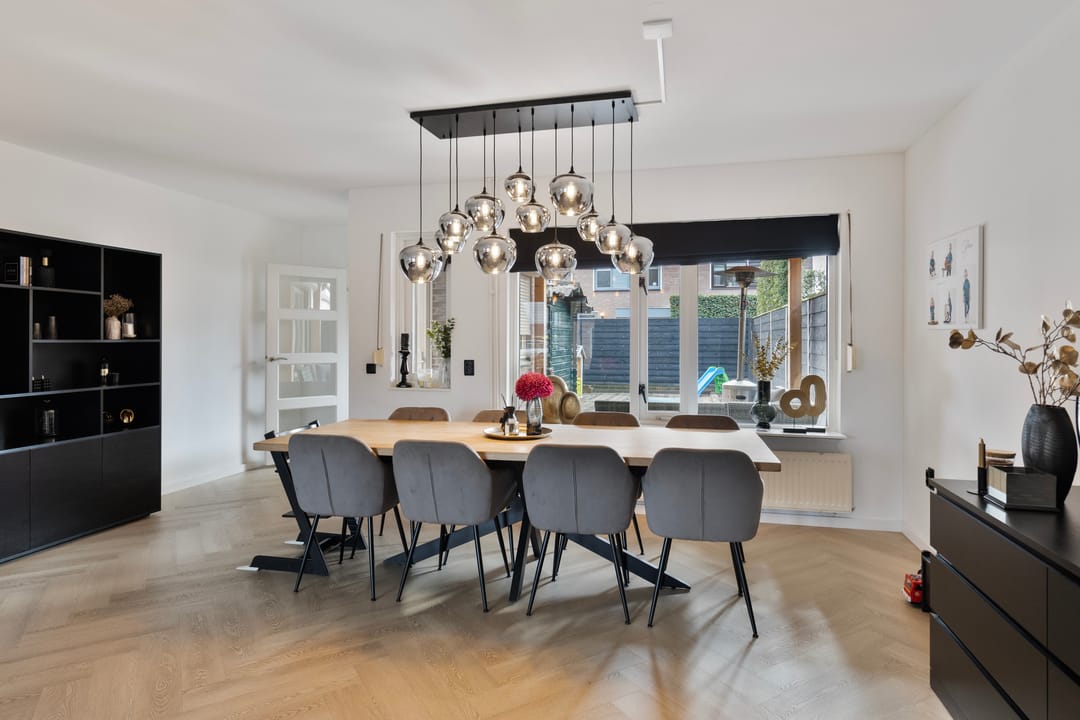 Photo 16 of Elzenstraat 3