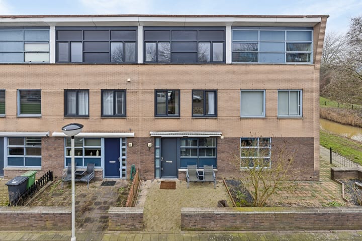 Foto 1 van Van Diemenhof 37