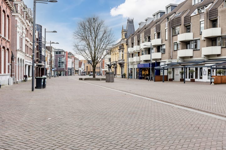 Foto 62 van Markt 27-H