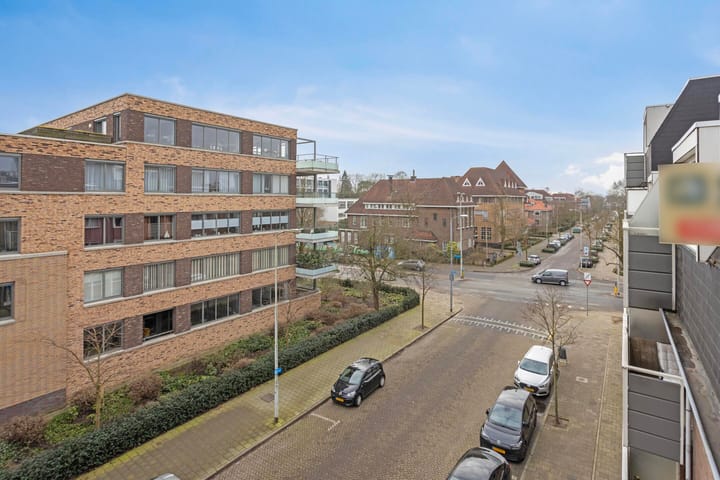 Foto 25 van P Czn Hooftlaan 99