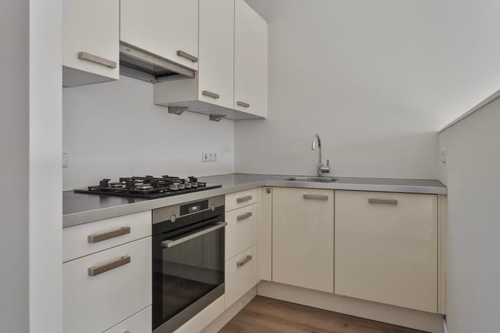 Foto 12 van P Czn Hooftlaan 99