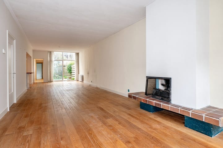 Photo 11 of Obrechtstraat 93