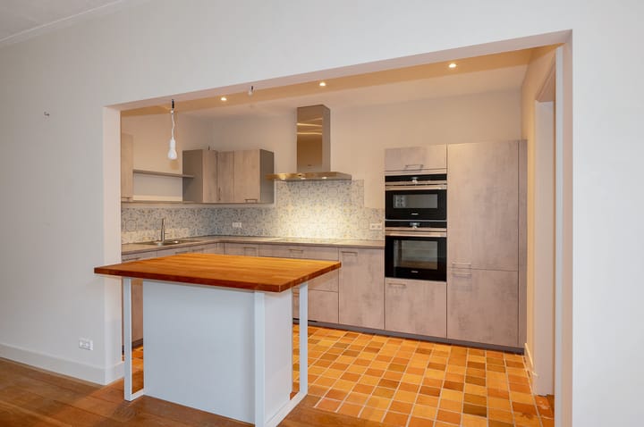 Photo 14 of Obrechtstraat 93