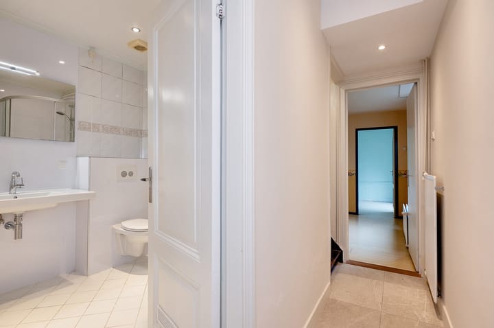 Photo 27 of Obrechtstraat 93