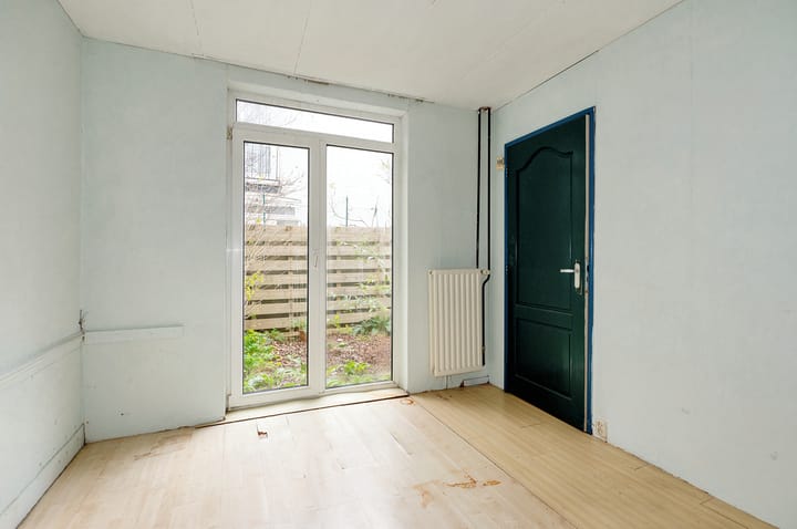 Photo 32 of Obrechtstraat 93