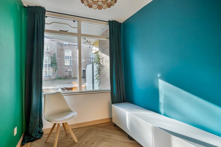 Foto 12 van Sint Teunisstraat 27-A