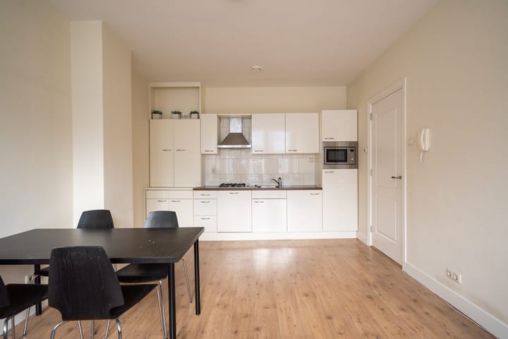 Foto 12 van Voltastraat 6