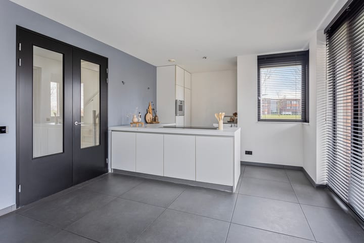 Foto 16 van Korenmolenlaan 2