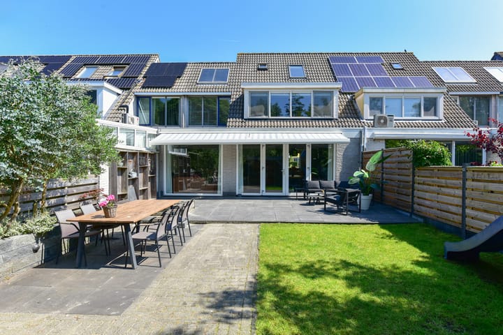 Foto 2 van Weegbree 66