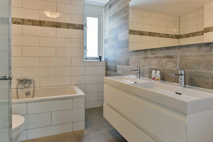 Foto 13 van Weegbree 66