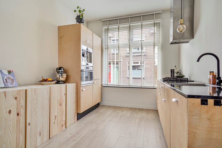 Foto 10 van Abraham Kuijperstraat 42