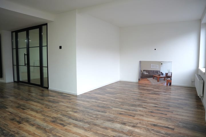 Photo 9 of Zuidzandsestraat 15