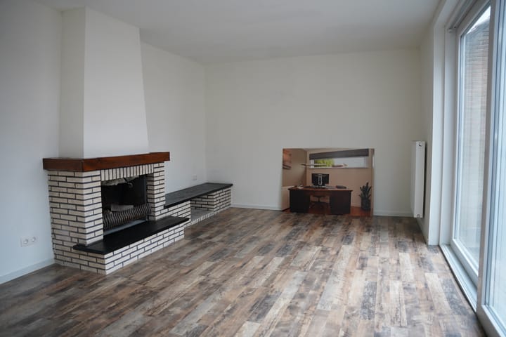 Photo 15 of Zuidzandsestraat 15