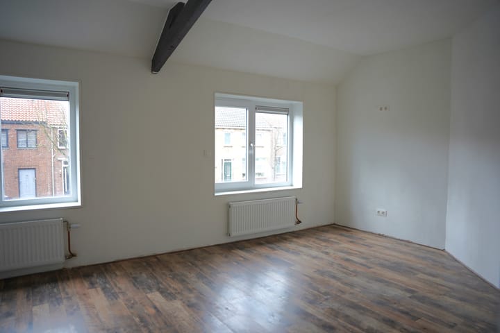 Photo 26 of Zuidzandsestraat 15