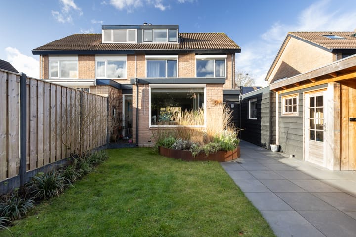 Foto 47 van Staringstraat 9