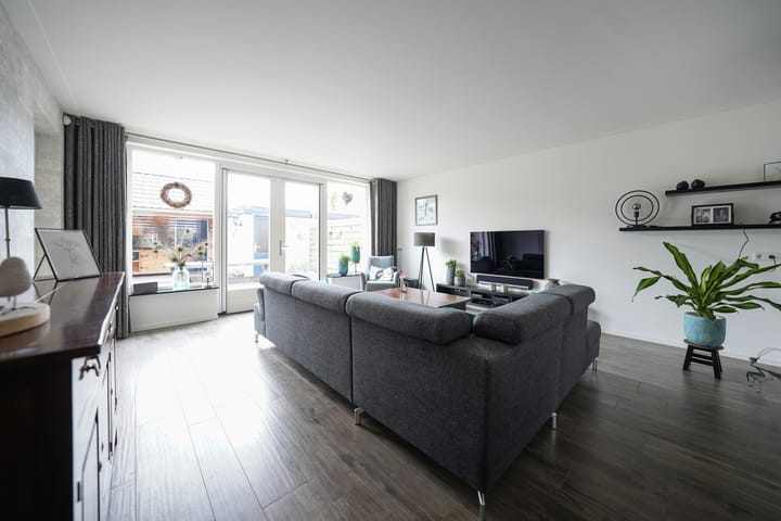 Foto 10 van Burgemeester Hoekstrastraat 2