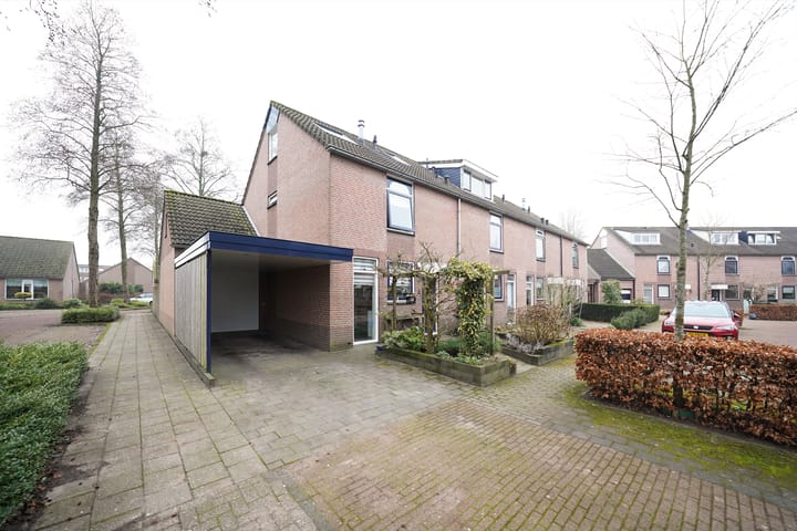 Foto 1 van Burgemeester Hoekstrastraat 2