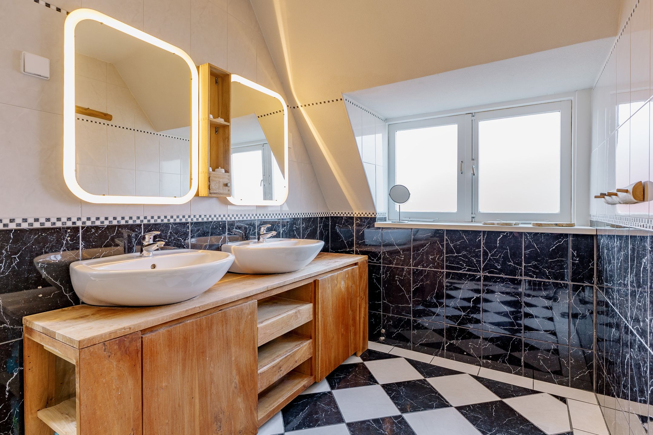 Foto 27 van Diependaalselaan 193