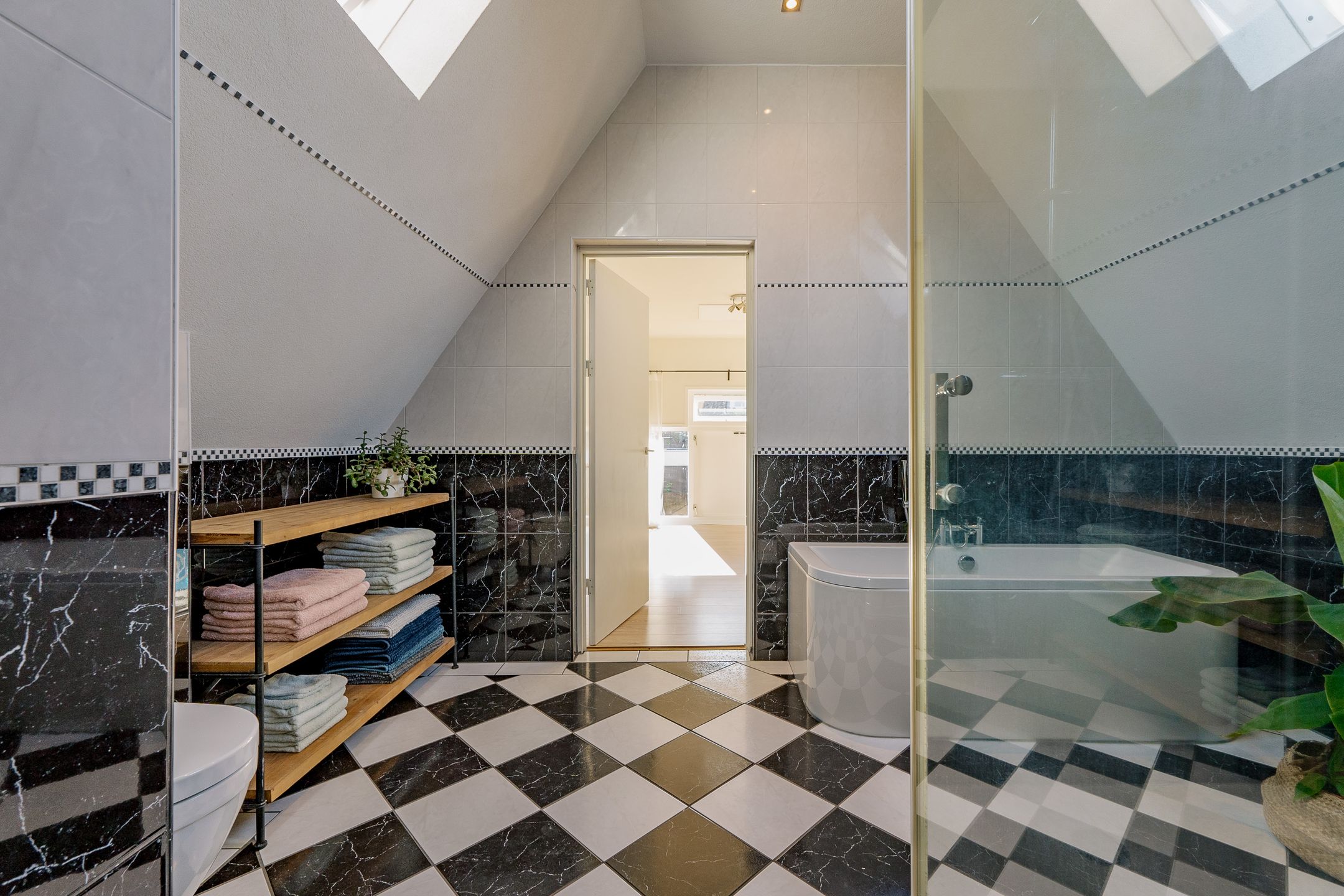 Foto 33 van Diependaalselaan 193