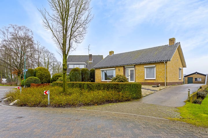 Photo 1 of Schoolstraat 20