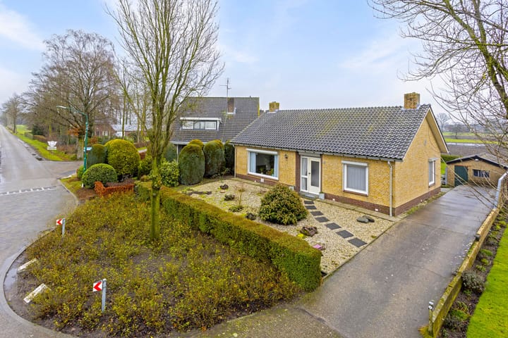 Photo 23 of Schoolstraat 20