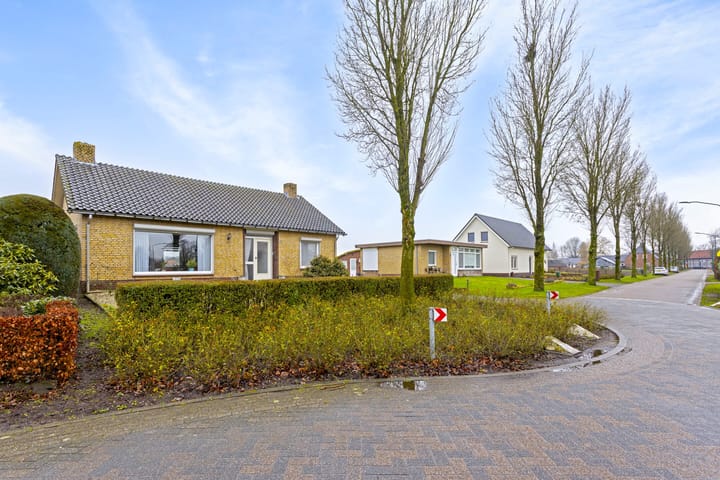 Photo 25 of Schoolstraat 20