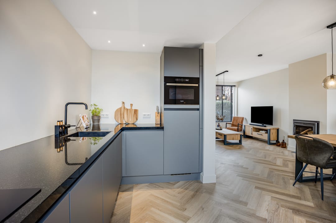 Photo 16 of Van den Elsenstraat 24