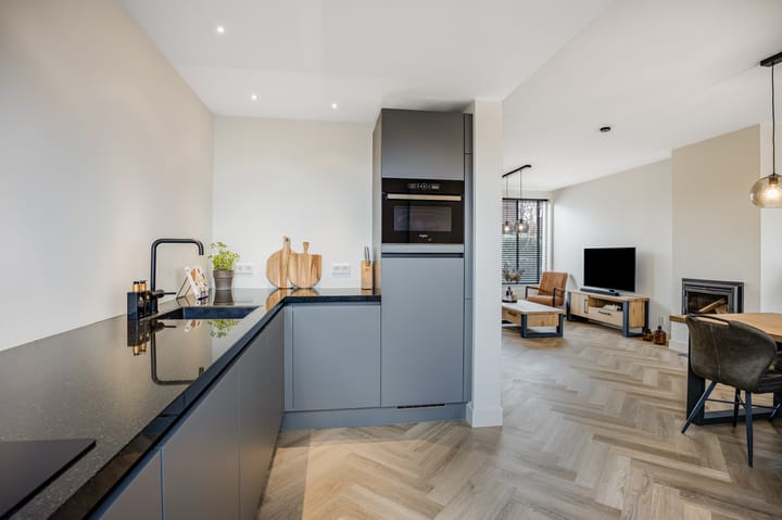 Photo 16 of Van den Elsenstraat 24