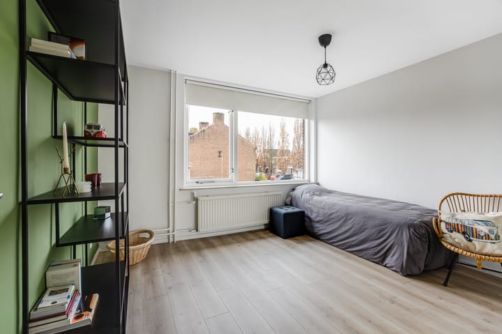 Photo 22 of Van den Elsenstraat 24